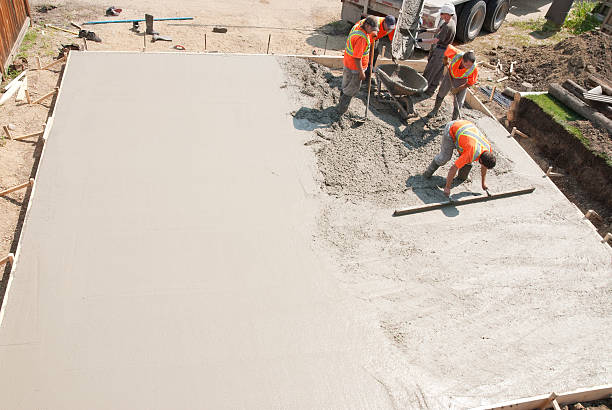 Best Concrete Sidewalk Installation in Northridge, OH